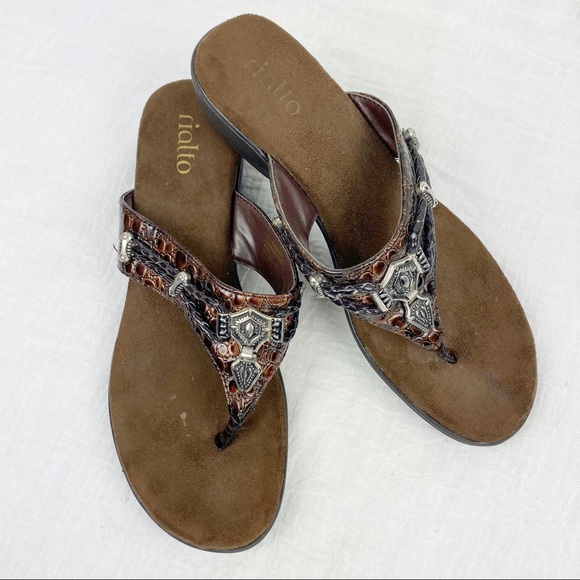 rialto sandals thong